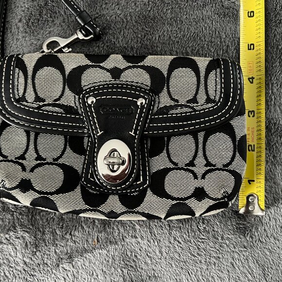 coach wristlet - Picture 7 of 7